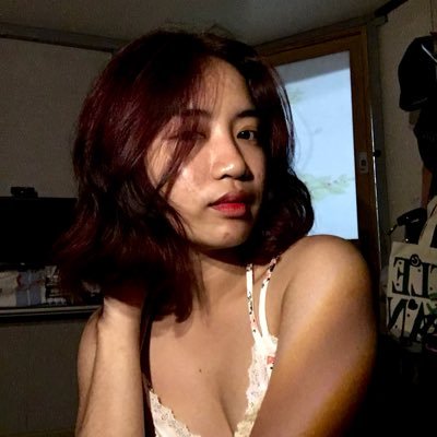 thatsvela_'s profile picture. too drained to keep going