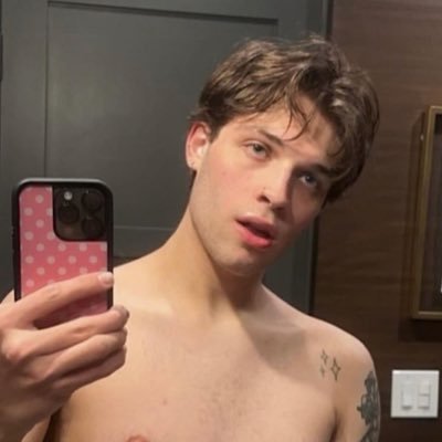 IDontKnowWhyIH5's profile picture. 