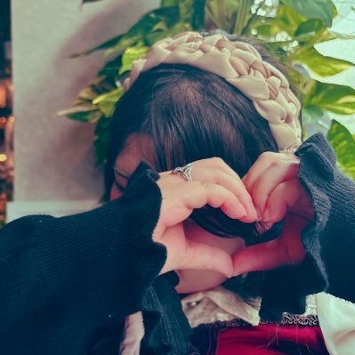 毎日一生懸命夢に向かって生きてます。歌う事演じる事が大好きです。永遠の20歳（笑）好き作品多。ONEPIECEではルフィ最推し。アイナナ大好き。審神者でもあります。奈々様尊敬。一生道重推し。フリフリレースリボン基本装備(でもロリータじゃない)ボイスサンプルや出演作等は⬇️
