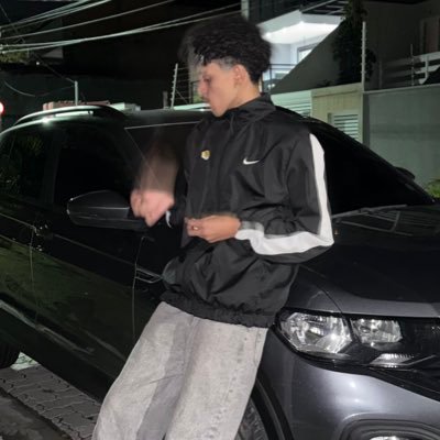 Realbaianin's profile picture. 77💔