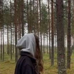 Yfloroukex0376's profile picture. 