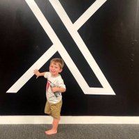 CEO (@em72773) 's Twitter Profile