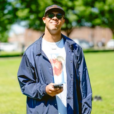 The Hobby 🃏 |@uvafootball Alum | Knicks 🏀Yanks ⚾️GMen🏈| Proud 🏳️🌈 He/Him IG: thesebrosaintroyal