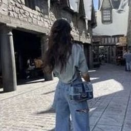 Erwirjkeac4286's profile picture. 