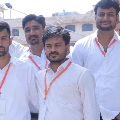 राघव पाठक Profile