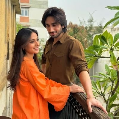 Pixeldream18's profile picture. ℓσνє ѕтσяιєѕ αяє ησт αвσυт ℓσνє. тнєу αяє αвσυт ωнαт нαρρєηѕ тσ ρєσρℓє ωнєη тнєу αяє ιη ℓσνє...ᥫ᭡