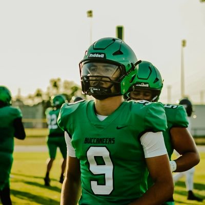 5’11 175| C/o 2028 | Gulf high school🖤💚| Gpa 3.0 | RB |✉️ johnathon.thebest22@icloud.com | 📞# 727-687-7552 | NCAA ID: 2506626795 | HC: @Seaneperjesi