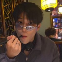 レナ (@yiiilu) 's Twitter Profile