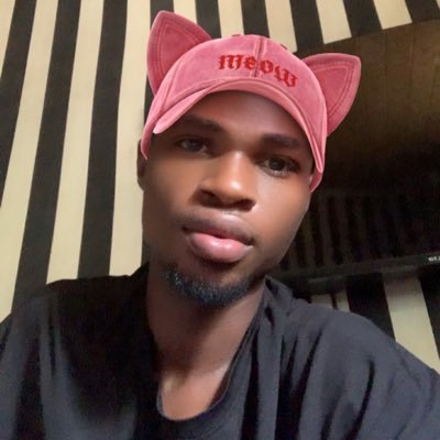 Miracle3111's profile picture. 001❤️❤️🙏 Davido my favorite artist, na God Dey bless man 🧏‍♂️