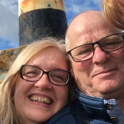 Hi my name is Phil, I am married to the lovely Carol, father of James and Conor, love Golf, Rugby, Football, and life and an Owls fan, back in Sheffield