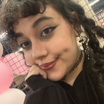 Lesbian 🌈 INFP ☀️ ♒ 🌙 ♏ ⬆️ ♍ Les filles les plus belles, les garçons à la poubelle 🤭