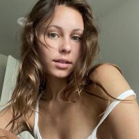 STELLA (@stllab652) 's Twitter Profile