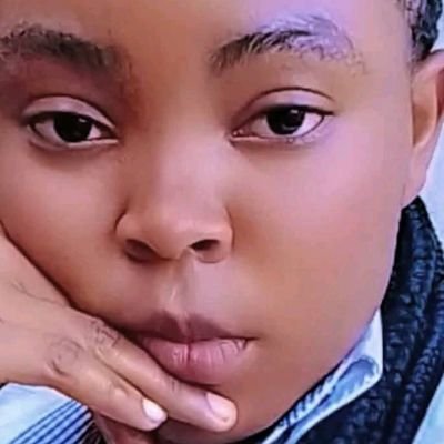 Alphongalula's profile picture. Étudiante en SIC UNILU/ Congolaise d'origine 🇨🇩❤️