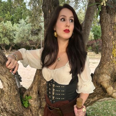 Argumentative antithetical dream girl evil, cosplayed by Shiyana 99% of the time. 1/2 of @faboratorium 💎 and proud member of @MentalBlockFAB and @TeamTurdFAB