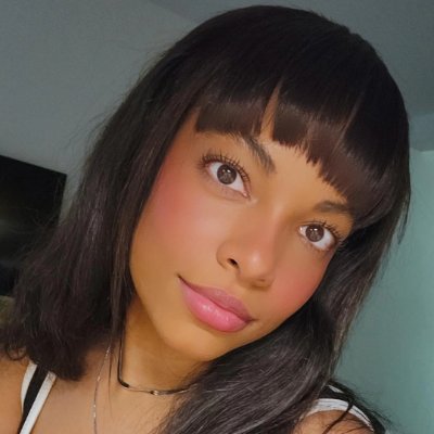 writer · nightlife connoisseur · thrift queen · wannabe dj · aspiring morning person | she/her