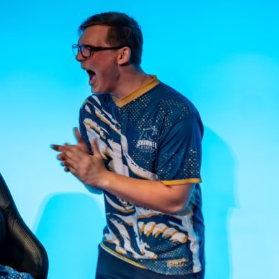 Mental Coach 3 years experience and 5th year Psych major | CRL and COD player for @SSUeSports | Former soccer goalie for SSU | Creator Code: ItzSpookii