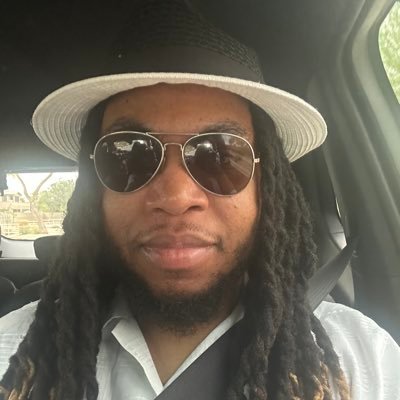 Navi- A Different Breed Of Male , The Last One Standing. | Dad | Activist | Feminist | ProBlack ✊🏾 | Highly Opinionated | BΔK | BLM ❤️🖤💚| Degreed |