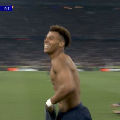 yanncisse_'s profile picture. Just your average franglish speaker