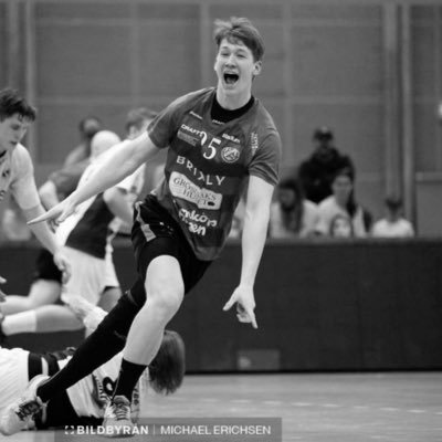 PelleSegertoft's profile picture. Spelar handboll på Jylland