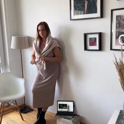 📍Los Angeles🦋💕 Art meets elegance. 🎨 Jewelry meets soul. 💎✨ Woman of vision.👀 Philanthropist🤭Living inspired, giving forward.🥹 🧚