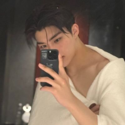 Wookieee_24's profile picture. MISSING JEBEWON EVERY MINUTE AND EVERY SECOND