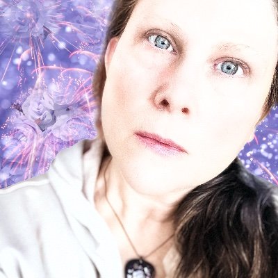 Autism & ❤️Transplant Mom, Vocalist, Writer of Poems & Stories, Musician's Wife & Lover of the Luminous. 💜 𝔸ℝ𝕄𝕐 ⁷⟬⟭ 💜 https://t.co/OJ7TTWtjjG
