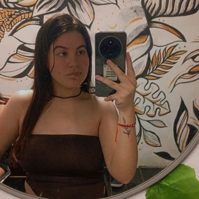 abrilloviedo's profile picture. 