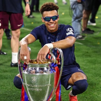 Paris SG Tous ensemble on chantera cette amour qu’on a pour toi qui ne cessera jamais