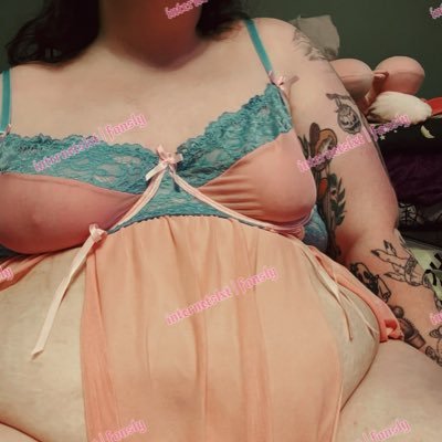 ⋆ ˚。 ⋆ your favourite fat slut ⋆ ˚。 ⋆ kinky cripple ⋆ ˚。 ⋆ plushie obsessed ⋆ ˚。 ⋆ only slightly mean ⋆ ˚。 ⋆ DM tax or BLOCKED ‼️ https://t.co/qp1mzyIaFY
