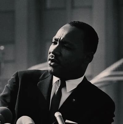 Arcadiastrength's profile picture. Compromise in self to get closer to what I want. 5/over5. Confidence doesn't clobber the risk it produces independence. #FBA