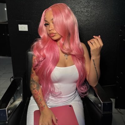 shakabakaaaa's profile picture. IG- @Shabreunaa🎀 Tiktok- @shakabakaaaa