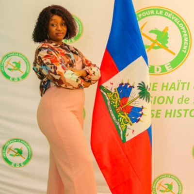 Juriste, Défenseur des droits humains, femme engagée .✊🏾 Responsable Jeunesse et Université @cddedeouest 🇭🇹💚