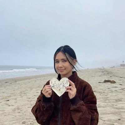 taylormeeee's profile picture. fortnight --