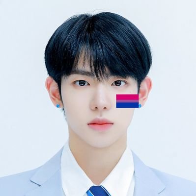 minierotto's profile picture. just some luné talking to the void