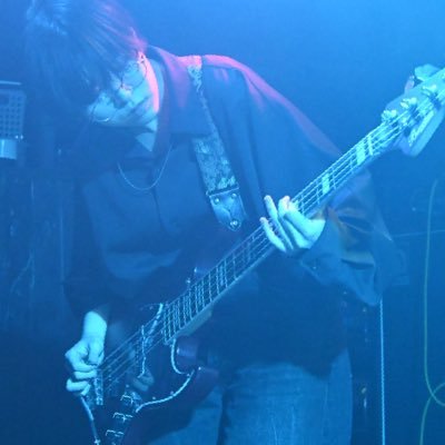 bad_too_bad's profile picture. ケーキ屋さんでアルバイトをしています。
