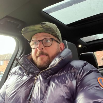 I’m Kris, Global Head of Technology, PerfectDraft Doing Magento things. Husband of one, father of two baby girl Lena and baby boy Alex.
