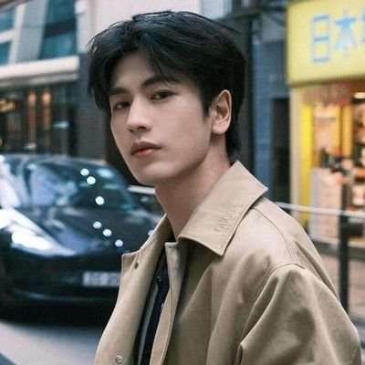 ⠀ ⠀ ⠀ ( 𝑭𝒂𝒖𝒙. ) +𝟑𝟑; ⠀     Call him reckless, call him stubborn. He calls it living without fear, breathing without chains.  ⠀ —⠀  GUERRIER SANS LIMITES.