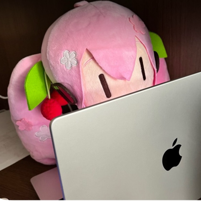 Sfilmak's profile picture. 🎮 ゲームメーカー 🎨 携帯アプリ開発者 🇺🇦 ウクライナ出身