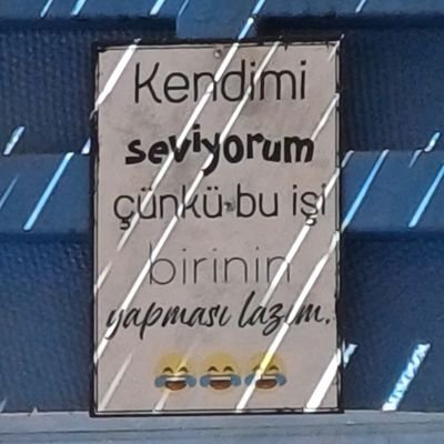 muge_yaman's profile picture. eşitlik , özgürlük .sevgi....
çınar ağacı ve nergis çiçeği
mavi/yeşil bir hayat