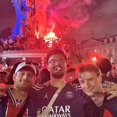 Bass player / Conduc Travaux de folie/ PSG / Art / 6'3 / T O O L