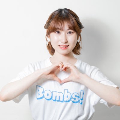 筑波大学アイドル研究会 (@bombs_tkb)所属︎ ┊︎ 2025年加入︎ ┊︎ 社会学類1年生︎︎ ┊︎