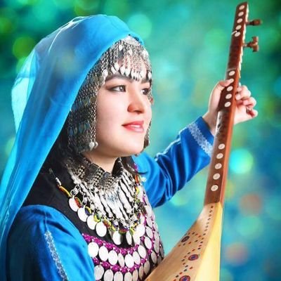 #StopHazaraGenocide
صداقت یک هدیه بسیار گران قیمت است ،آن را از انسانهای ارزان انتظار نداشته باش ...