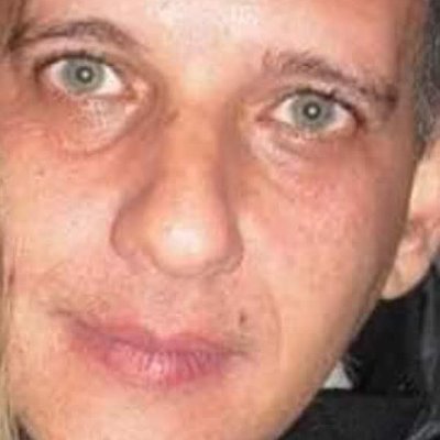 Procuro um relacionamento sério baseado no amor carinho fidelidade e respeito