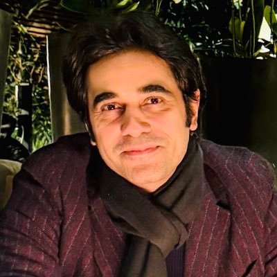 I am a writer and journalist specializing in Libyan domestic politics and investigative reporting on corruption.