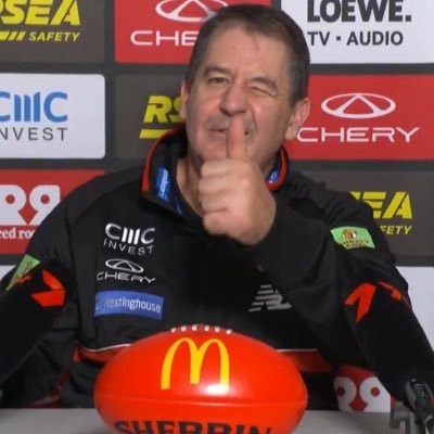 🔴⚪️⚫️ @stkildafc @dallasmavs @LFC fanatic. AFL tragic. 32