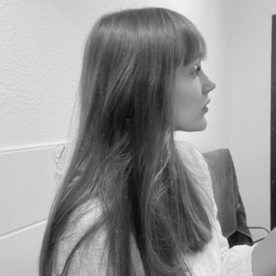 une étudiante en histoire à Lille passionnée d’histoire moderne, de littérature et d’art / M1 Recherche