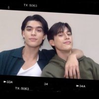 นกสุขนิยม (@lonelysdnss) 's Twitter Profile