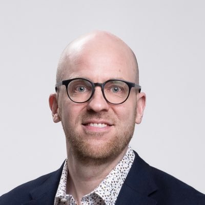 @Veikkausliiga - studioasiantuntija @RuutuUrheilu. Jalkapallokirjoittaja/-asiantuntija HS, IS & Urheilulehti. UEFA B. Virkavapaileva erityisopettaja.