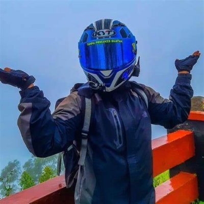 abidin16947's profile picture. Like share