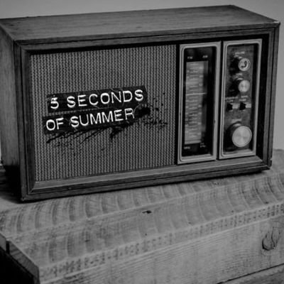 5sos_shizpostin's profile picture. | he/they/it | UK based |